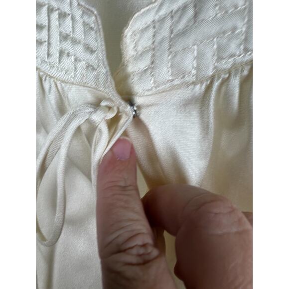 Vintage Cream Satin Button Down Collectible By JC Penny Made In USA Robe Medium - Picture 7 of 10